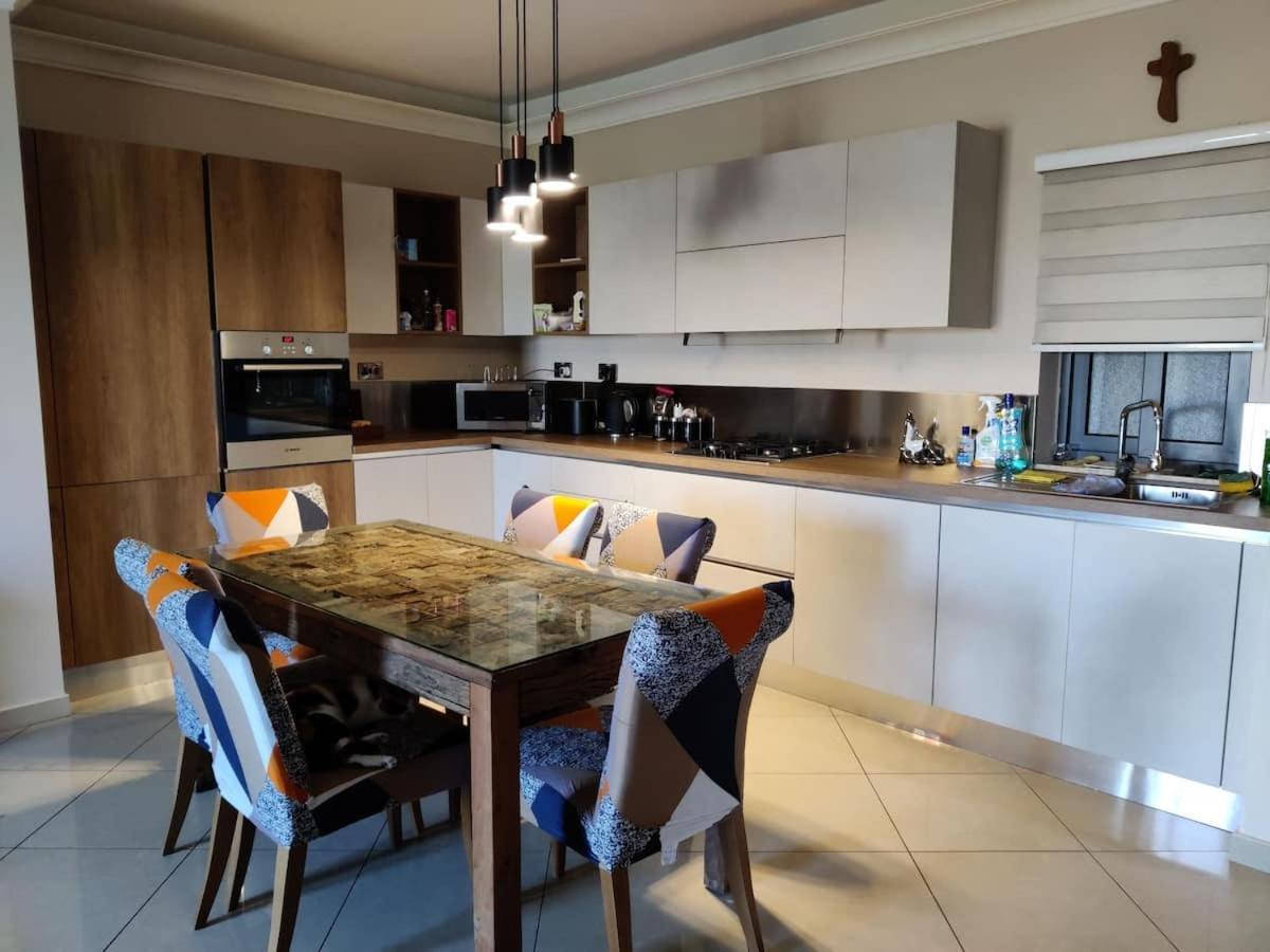 Cosy Designer Finished Apartment With Unobstructed Views San Pawl il-Baħar Zewnętrze zdjęcie